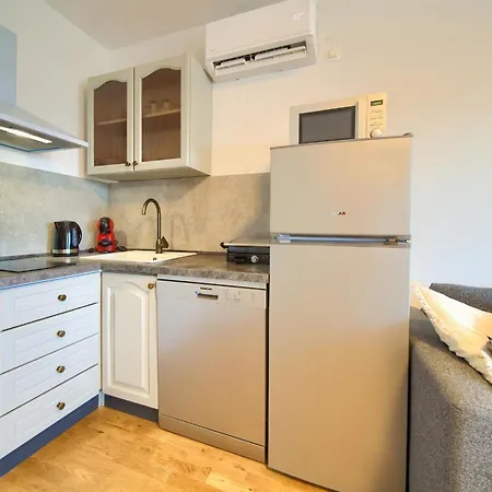 Iris Apartament *