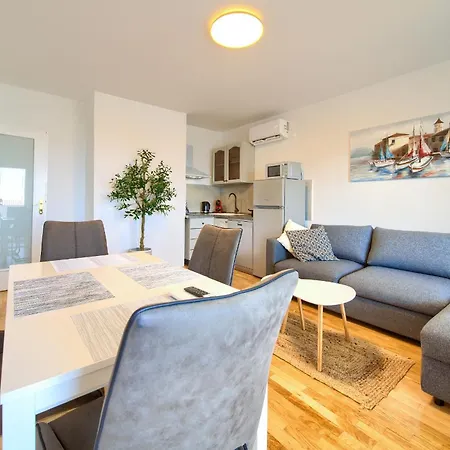 Apartament Iris Krk Town