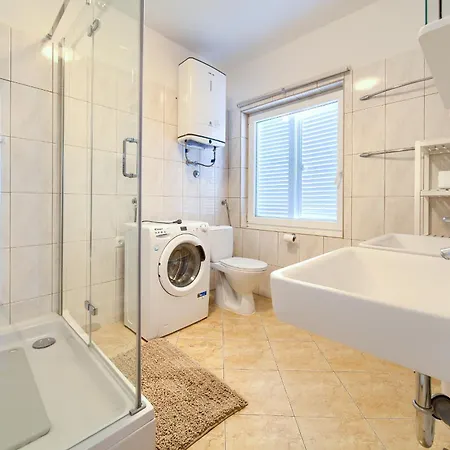 Iris Apartament Krk Town